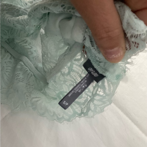 Lace Bralettes Sz.Small - Picture 7 of 11